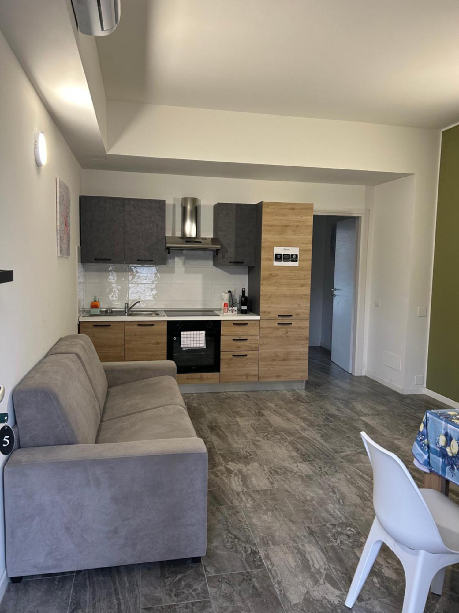 Apartamento Roberta House Rozzano Exterior foto